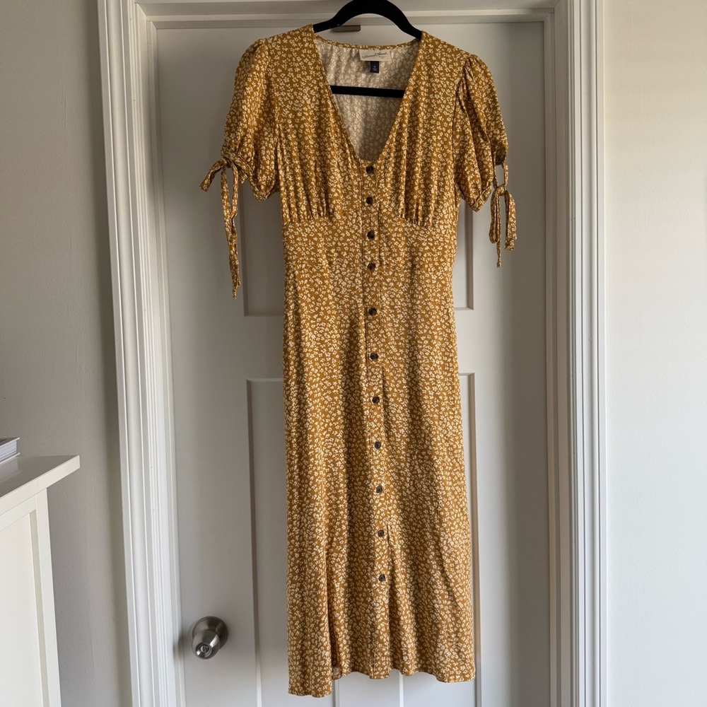 Universal Thread Mustard Floral Midi Dress